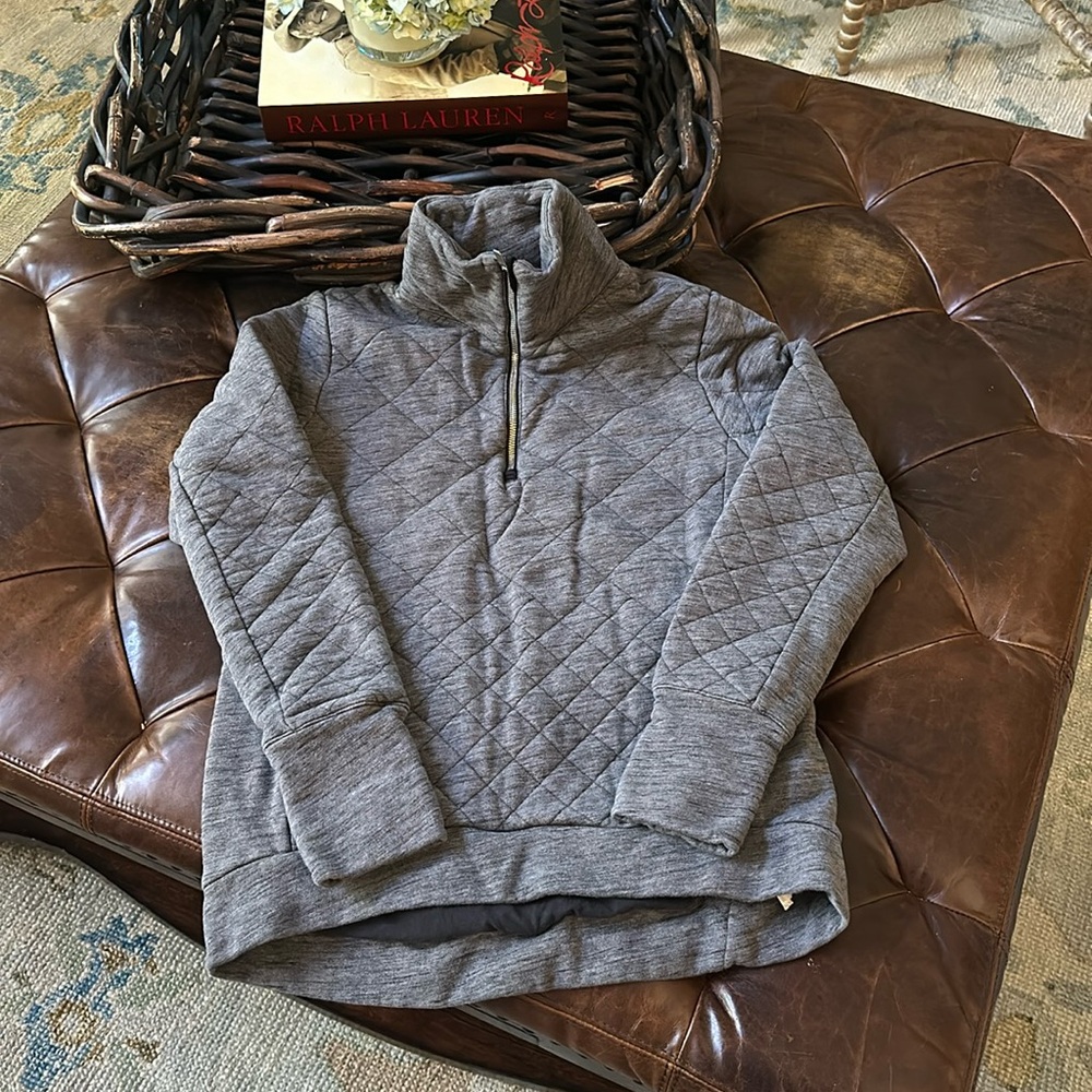 Lululemon 1/4 zip pullover